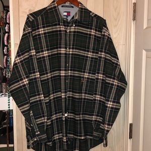 Men’s Tommy Hilfiger shirt